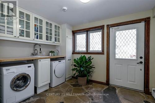 4255 Boston Mills Road, Caledon, ON - Indoor Photo Showing Laundry Room