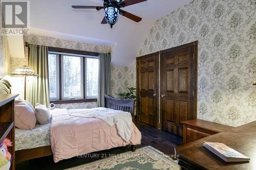 4255 Boston Mills Road, Caledon, ON - Indoor Photo Showing Bedroom