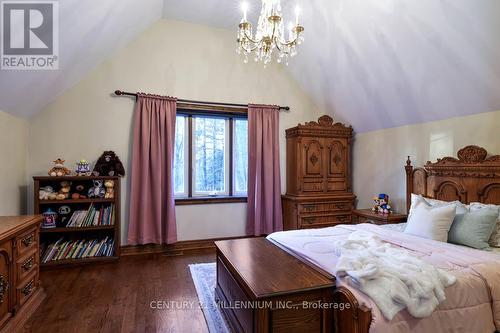 4255 Boston Mills Road, Caledon, ON - Indoor Photo Showing Bedroom