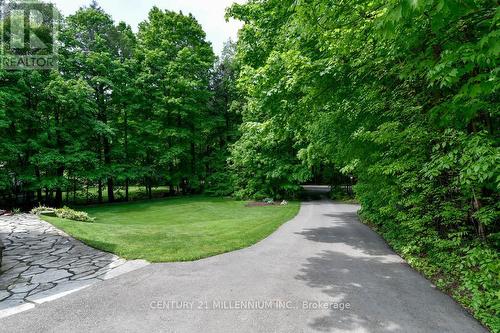 4255 Boston Mills Road, Caledon, ON - Outdoor