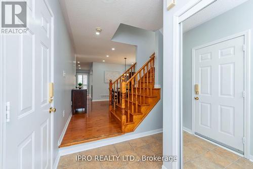 17 Frontenac Crescent, Brampton (Fletcher'S Meadow), ON - Indoor Photo Showing Other Room