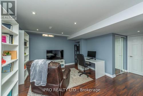 17 Frontenac Crescent, Brampton (Fletcher'S Meadow), ON - Indoor