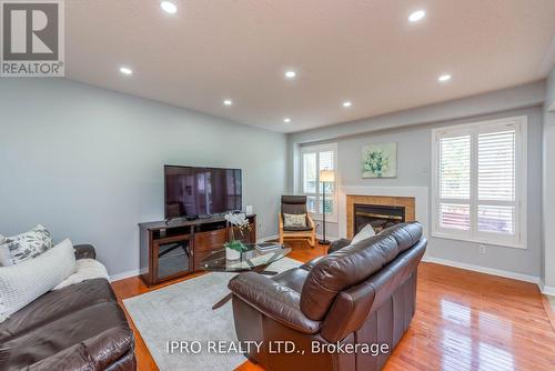 17 Frontenac Crescent, Brampton, ON - Indoor Photo Showing Living Room With Fireplace