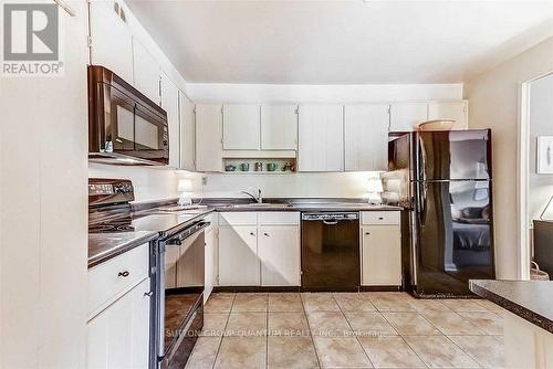 401 - 1400 Dixie Road, Mississauga, ON - Indoor Photo Showing Kitchen