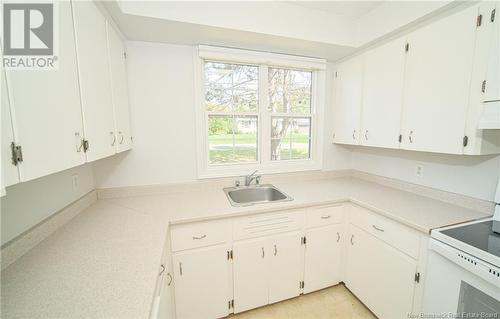 106 Kingston Avenue, New Maryland, NB - Indoor Photo Showing Kitchen