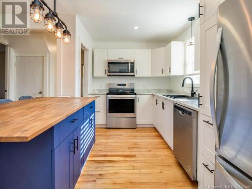 224 Medley Street, Fredericton, NB - Indoor Photo Showing Kitchen With Double Sink With Upgraded Kitchen