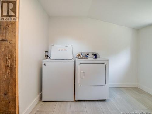 224 Medley Street, Fredericton, NB - Indoor Photo Showing Laundry Room