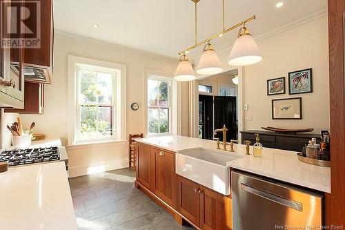 122 Carmarthen Street, Saint John, NB - Indoor Photo Showing Kitchen