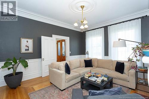 122 Carmarthen Street, Saint John, NB - Indoor Photo Showing Living Room