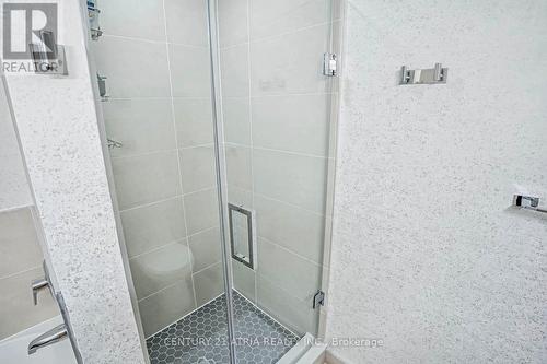 101 - 10 Rouge Valley Drive, Markham (Unionville), ON - Indoor Photo Showing Bathroom