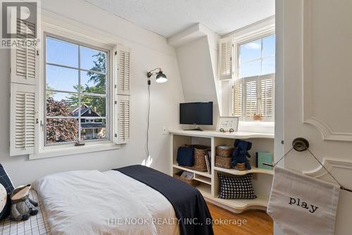 570 Masson Street, Oshawa (O'Neill), ON - Indoor Photo Showing Bedroom