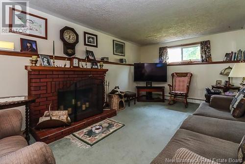 5 Beverly Drive, Saint John, NB - Indoor Photo Showing Living Room With Fireplace