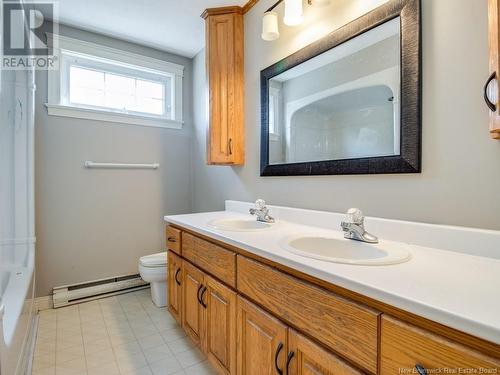 637 Douglas Avenue, Fredericton, NB - Indoor Photo Showing Bathroom