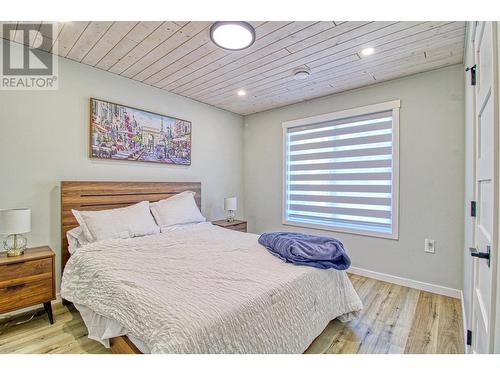 6845 Santiago Loop, Kelowna, BC - Indoor Photo Showing Bedroom