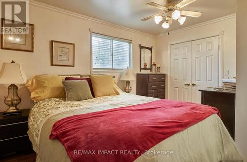 6 Kawartha Crescent, Kawartha Lakes, ON - Indoor Photo Showing Bedroom