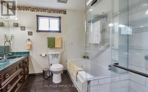 6 Kawartha Crescent, Kawartha Lakes, ON - Indoor Photo Showing Bathroom