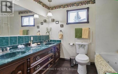 6 Kawartha Crescent, Kawartha Lakes, ON - Indoor Photo Showing Bathroom