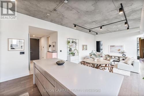 512 - 60 Bathurst Street, Toronto, ON - Indoor