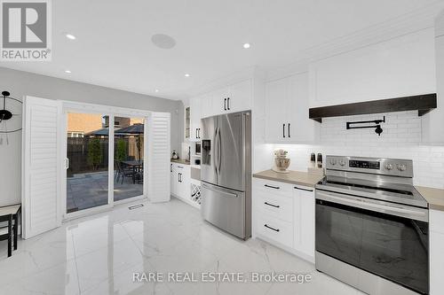 165 Santa Maria Trail, Vaughan, ON - Indoor Photo Showing Kitchen With Stainless Steel Kitchen