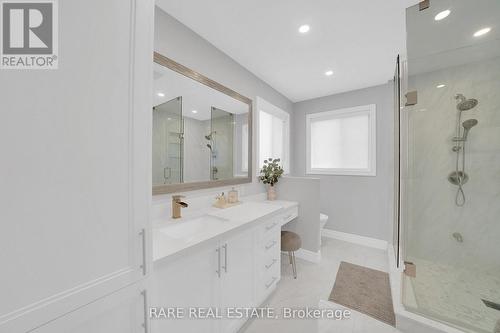 165 Santa Maria Trail, Vaughan, ON - Indoor Photo Showing Bathroom