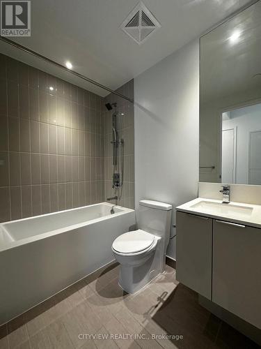 2313 - 3900 Confederation Parkway, Mississauga (City Centre), ON - Indoor Photo Showing Bathroom