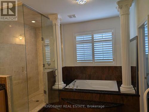 36 Louvre Circle, Brampton (Vales Of Castlemore North), ON - Indoor Photo Showing Bathroom