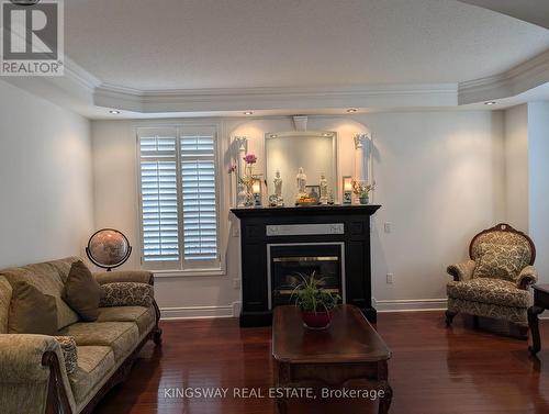 36 Louvre Circle, Brampton (Vales Of Castlemore North), ON - Indoor Photo Showing Living Room With Fireplace