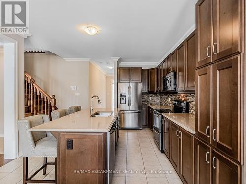 367 Emmett Landing, Milton, ON - Indoor Photo Showing Kitchen