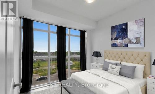 405 - 450 Dundas Street E, Hamilton (Waterdown), ON - Indoor Photo Showing Bedroom