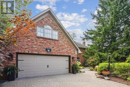 434 Golf Links Road, Hamilton (Ancaster), ON - Outdoor