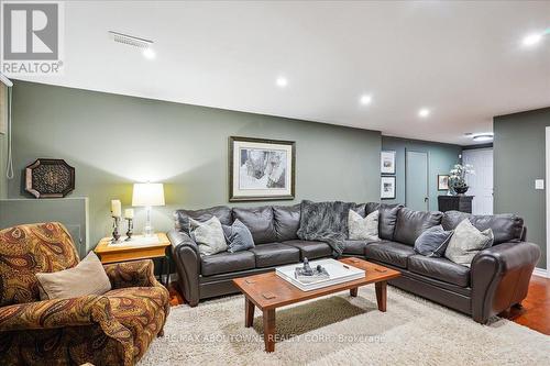 434 Golf Links Road, Hamilton (Ancaster), ON - Indoor Photo Showing Living Room