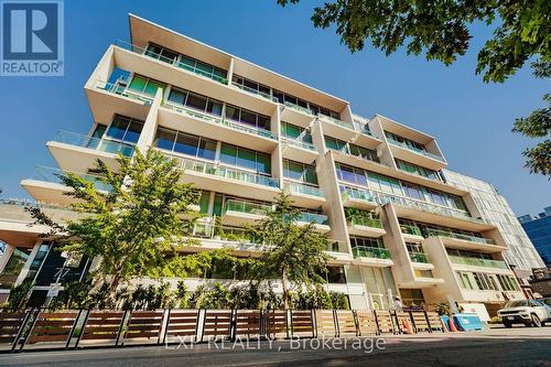 321 - 75 Portland Street, Toronto (Waterfront Communities), ON - Outdoor