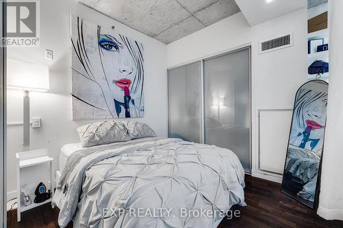 321 - 75 Portland Street, Toronto, ON - Indoor Photo Showing Bedroom