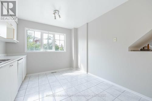 64 - 65 Brickyard Way, Brampton, ON - Indoor Photo Showing Kitchen