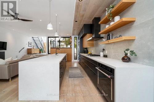 1 Lake Shore Drive, Toronto (New Toronto), ON - Indoor Photo Showing Kitchen With Upgraded Kitchen