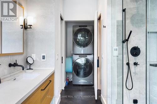 1 Lake Shore Drive, Toronto (New Toronto), ON - Indoor Photo Showing Laundry Room