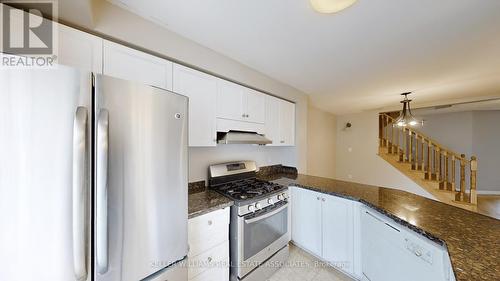 Upper - 3285 Apricot Street, Mississauga (Lisgar), ON - Indoor Photo Showing Kitchen