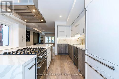 14 Montye Avenue, Toronto, ON - Indoor Photo Showing Kitchen With Upgraded Kitchen