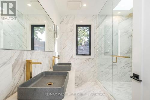 14 Montye Avenue, Toronto (Runnymede-Bloor West Village), ON - Indoor Photo Showing Bathroom