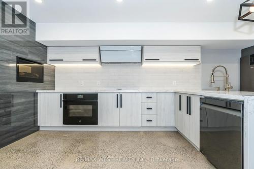 14 Montye Avenue, Toronto, ON - Indoor Photo Showing Kitchen