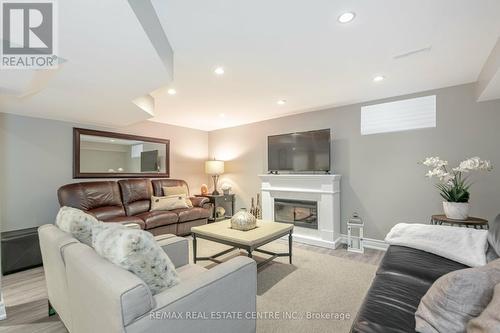 462 Cullen Avenue, Mississauga (Cooksville), ON - Indoor With Fireplace