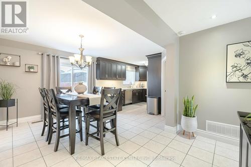 462 Cullen Avenue, Mississauga (Cooksville), ON - Indoor Photo Showing Dining Room