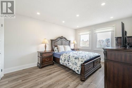 40 Fountainbridge Drive, Caledon, ON - Indoor Photo Showing Bedroom