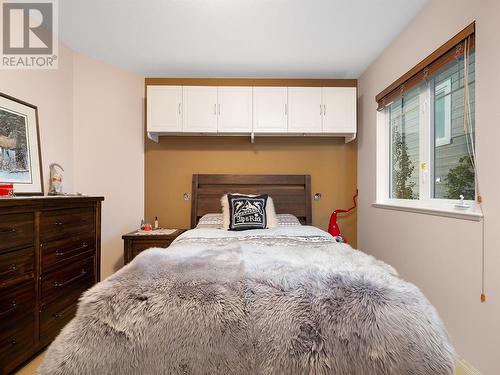 415 Silver Queen Road Unit# 2, Silver Star, BC - Indoor Photo Showing Bedroom