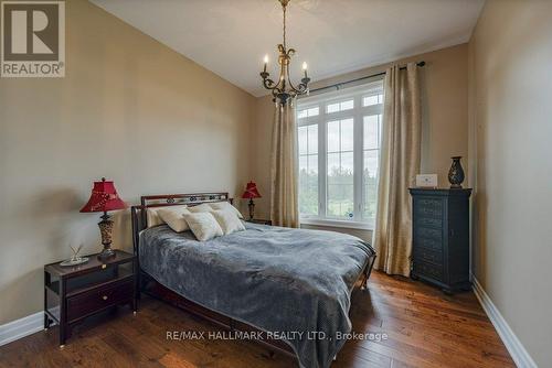 5421 Trafalgar Road, Erin, ON - Indoor Photo Showing Bedroom