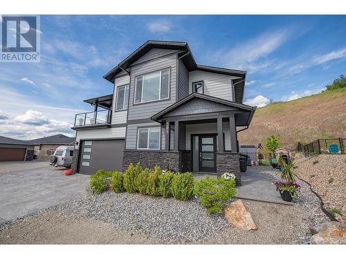 305 Baldy Place, Vernon, BC - Outdoor With Facade