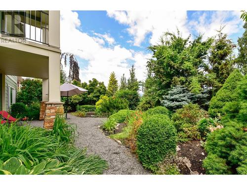 2168 Chilcotin Crescent, Kelowna, BC - Outdoor