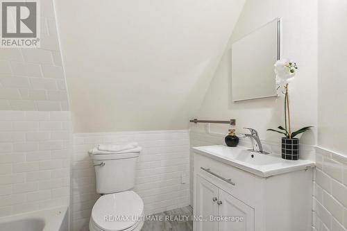 35 Winchester Street, Toronto (Cabbagetown-South St. James Town), ON - Indoor Photo Showing Bathroom