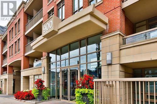 900 Mount Pleasant Road, Toronto, ON - Outdoor With Balcony