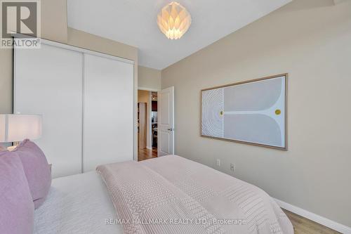 900 Mount Pleasant Road, Toronto (Mount Pleasant West), ON - Indoor Photo Showing Bedroom